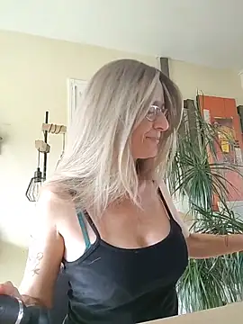 Sacha Scorp online show from March 27, 8:59 am