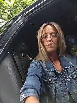Sacha Scorp online show from June 5, 9:59 am