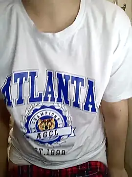 Emilyhomegirl1 online show from January 18, 10:28 pm