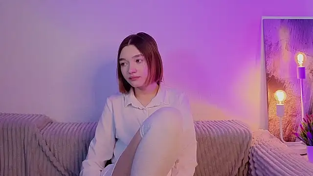 Leyla crsh online show from February 11, 6:04 am