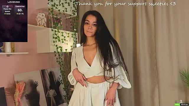 EmmyNoel online show from February 17, 7:02 pm