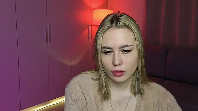 Aurelia Voss online show from February 14, 6:48 am