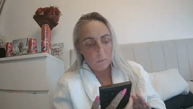 theblondecocklover online show from June 1, 8:32 pm