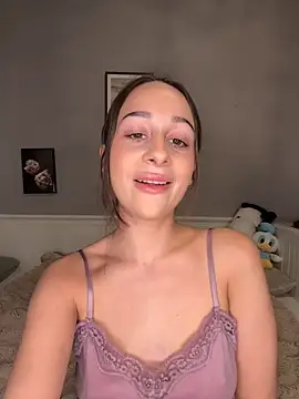 ChiaraSommer online show from April 13, 4:08 pm