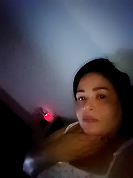 Camilaxxo online show from December 17, 3:33 am