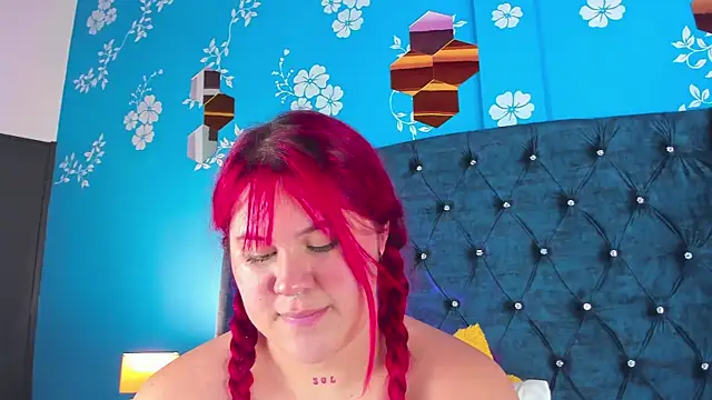 Issa Clark01 online show from February 12, 9:49 pm