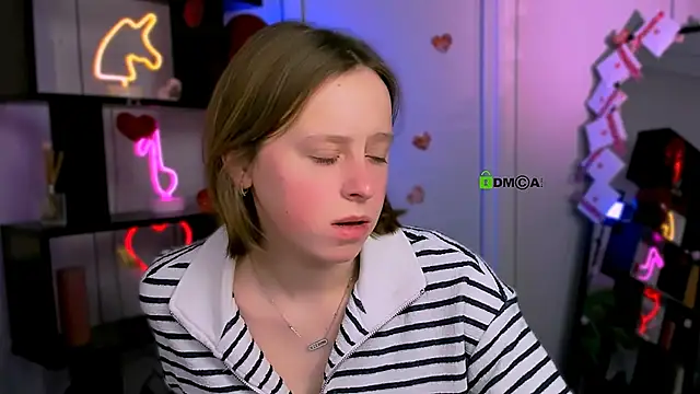 keuli li online show from February 11, 5:53 am