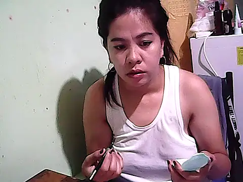 annawet online show from July 14, 6:23 pm