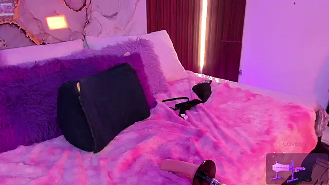 isabellagiirl online show from January 13, 8:24 pm