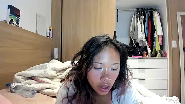 heavenngirlyy444 online show from January 11, 7:24 am