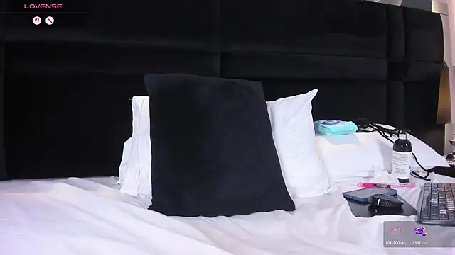 FiorelaSton online show from March 29, 8:46 am