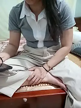 Sweet-Berryy online show from April 15, 3:51 am