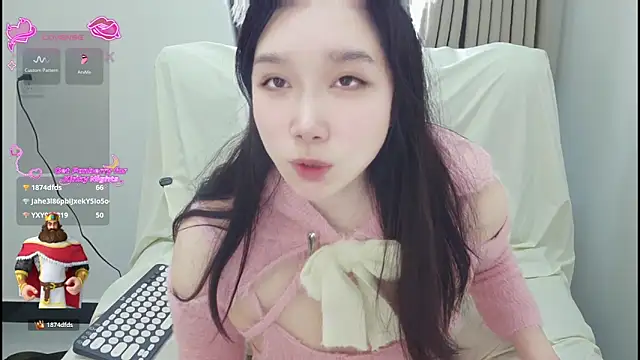 eulallA online show from February 22, 1:50 am