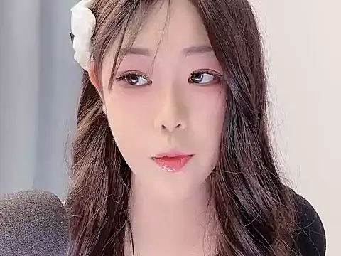 smalldaisy online show from January 18, 3:03 am