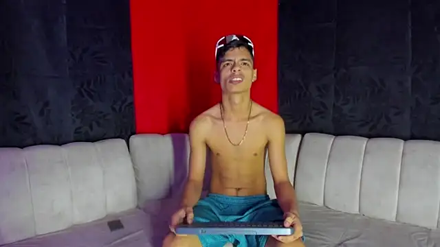 BrownieLoverss online show from January 16, 11:17 am