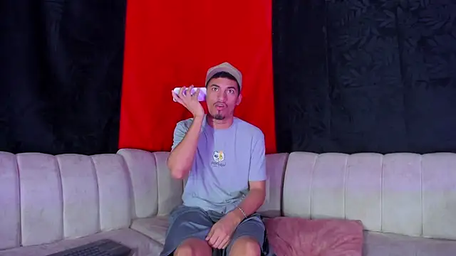 BrownieLoverss online show from February 20, 11:12 am