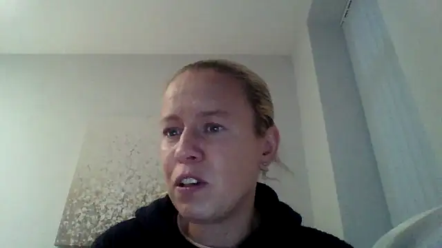 jennyblondeuk online show from March 21, 6:35 pm