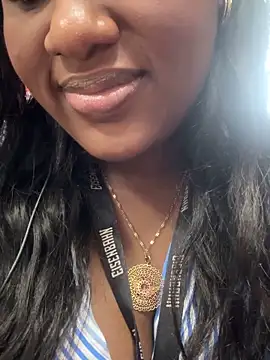 amorasecy online show from May 29, 5:55 pm