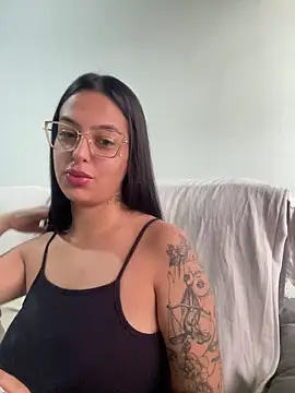 jujuarantes  2026 online show from February 24, 12:26 pm