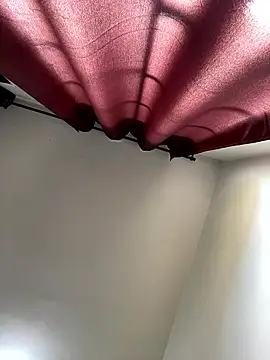 jujuarantes  2026 online show from January 8, 12:31 pm