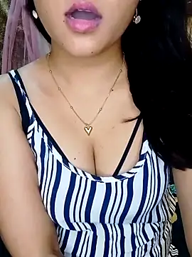 Saumyy online show from April 29, 2:37 am