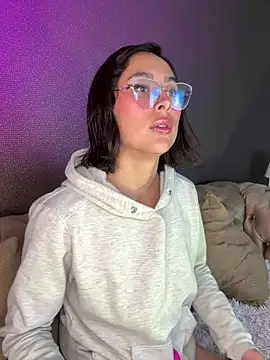 luna gv online show from February 6, 10:40 am