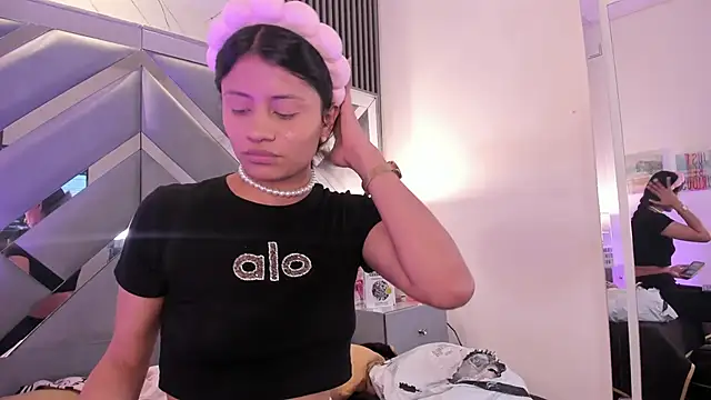 melody  sweet  online show from May 9, 8:33 pm