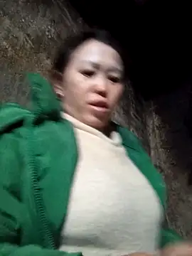 dakota-kis online show from February 3, 2:53 am