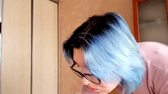 EvonTabb online show from January 14, 6:18 am