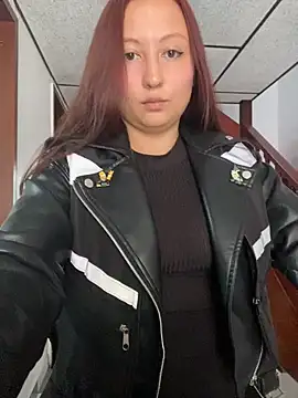 Scarlet auraa online show from May 18, 7:42 pm