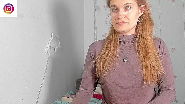 YoungSophie online show from February 21, 5:02 pm