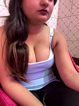 Curvy Anaya online show from January 14, 6:29 am