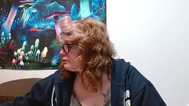 ladylavende3 online show from February 13, 7:43 am