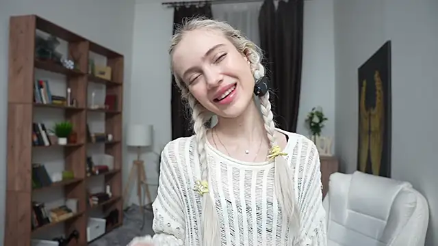 KristalCrowner online show from March 28, 8:52 pm