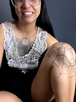 HyaraMoon online show from January 6, 3:43 am