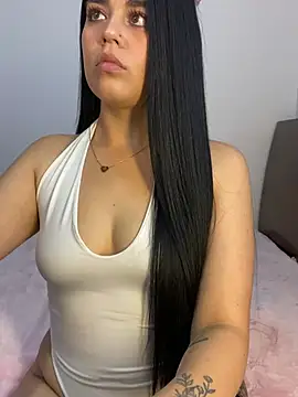 sophyy white online show from January 15, 9:32 pm