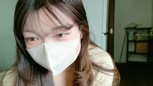   Yui  online show from March 22, 5:13 am