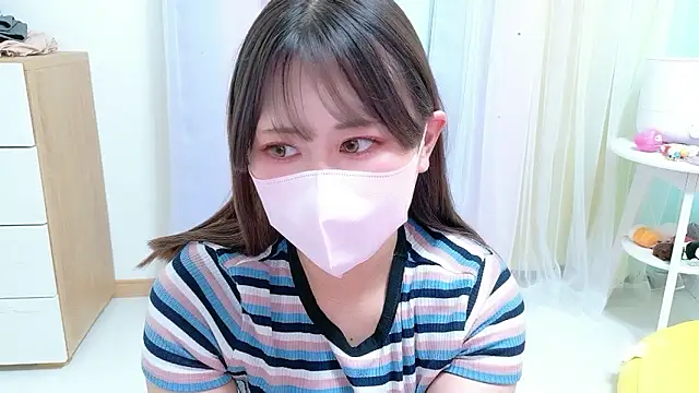 vYuNav online show from June 2, 11:33 am