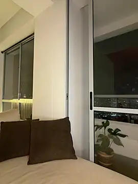 karymoron online show from April 11, 5:24 am