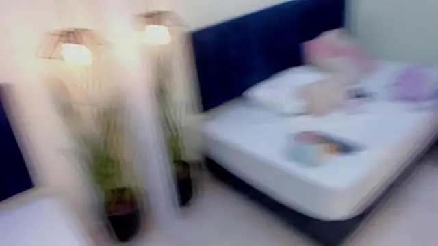 mayaevansmg online show from April 11, 12:09 pm