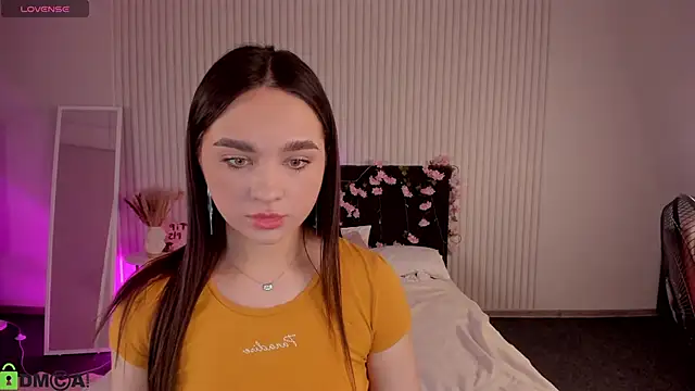 Mary Blooom online show from January 12, 2:22 pm