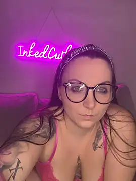 InkedCurly L online show from February 24, 8:07 pm