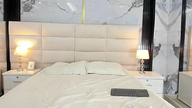 MiaVolkova online show from February 7, 7:23 am