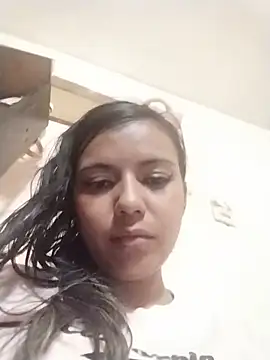 cinthia2011 online show from March 3, 6:36 pm