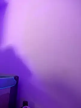 queen of you heart online show from April 6, 12:21 am