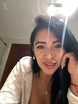 nataliia queen  online show from February 7, 2:15 am