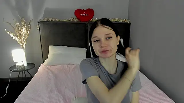 SkinyJoys online show from February 25, 2:32 am