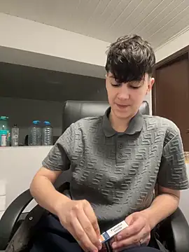 ravenryx online show from February 14, 3:58 pm