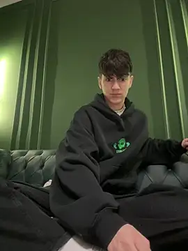 ravenryx online show from February 20, 4:30 pm