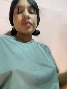 Sofibleaze online show from April 1, 6:58 am